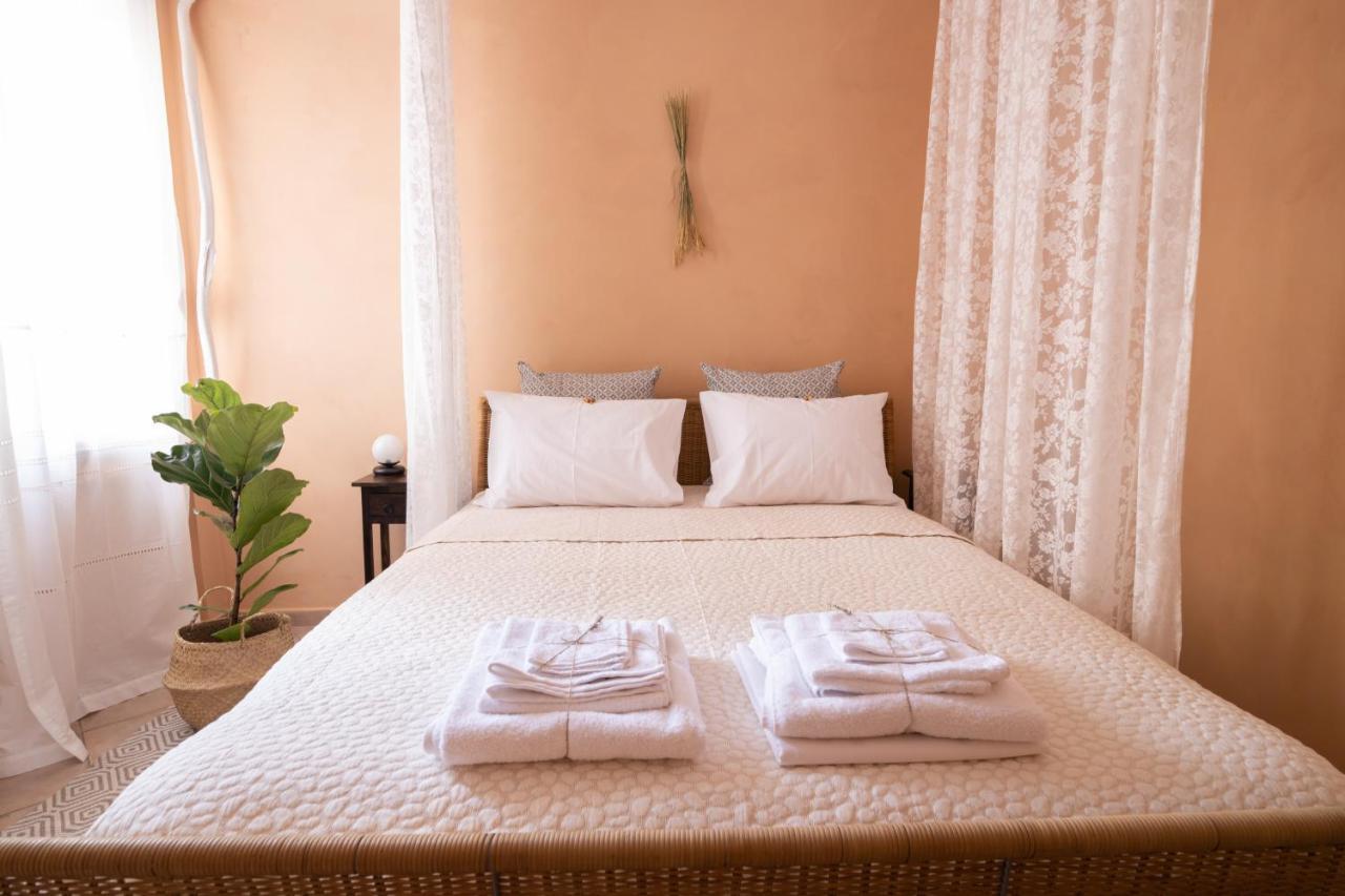 Mediterranean House - 12 Min From Acropolis! Apartment Athens Exterior photo