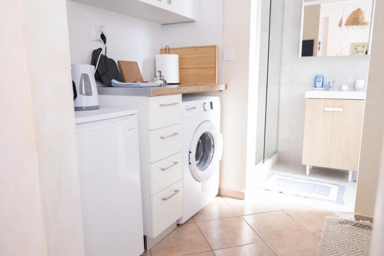 Mediterranean House - 12 Min From Acropolis! Apartment Athens Exterior photo