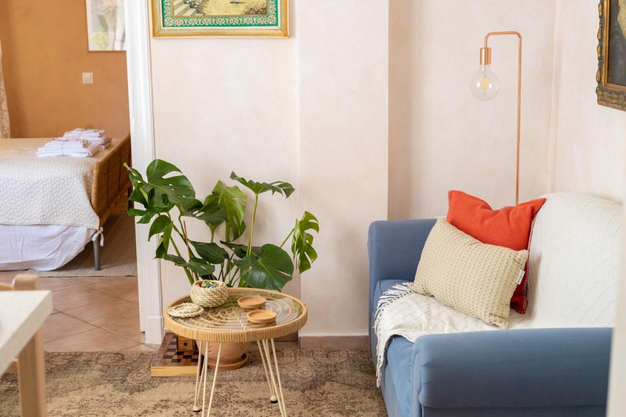Mediterranean House - 12 Min From Acropolis! Apartment Athens Exterior photo